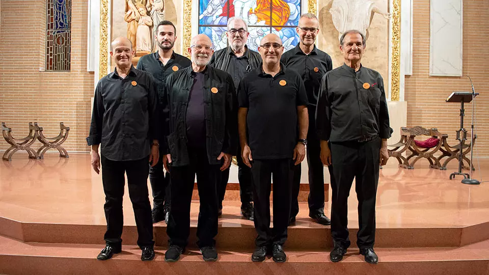 coro-tourdion-cuerda-tenores-1